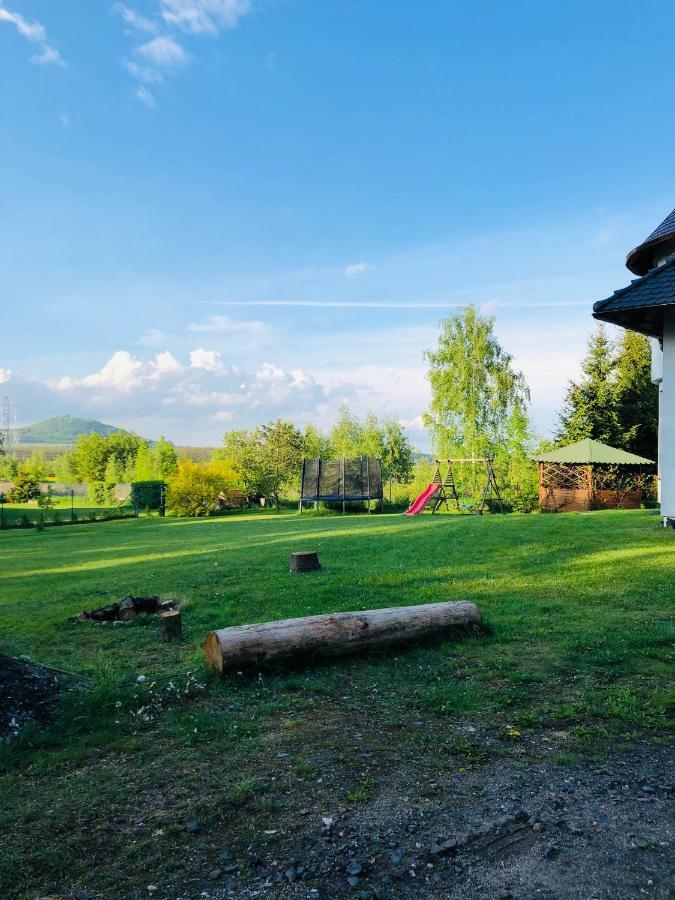 Nibylandia Dom Pod Lasem Nowa Wies Grodziska Экстерьер фото